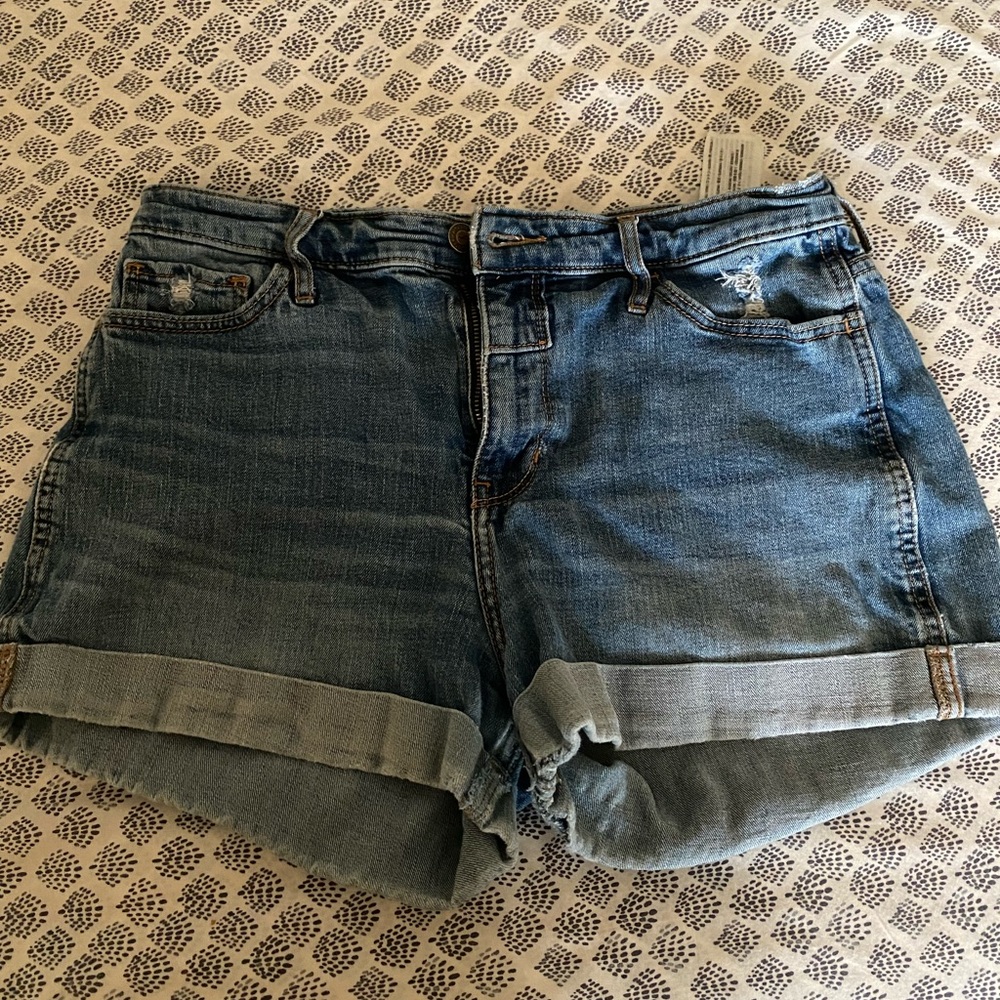 HOLLISTER Boyfriend Shorts